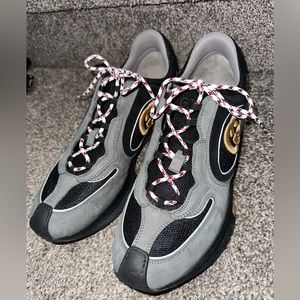 GUCCI MEN’S SNEAKERS SIZE 10.5!!